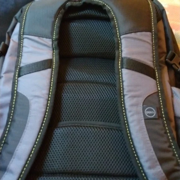 NWT Dell Tek Backpack 15.6" /40 cm Black Many Pockets & Padded Laptop Pocket - Picture 8 of 15